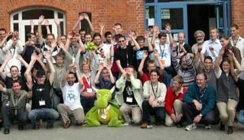 aKademy: KDE rulez!