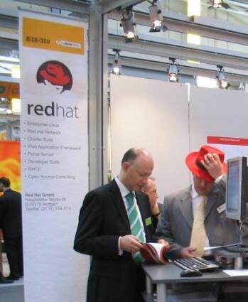 RedHat  CeBIT 2004